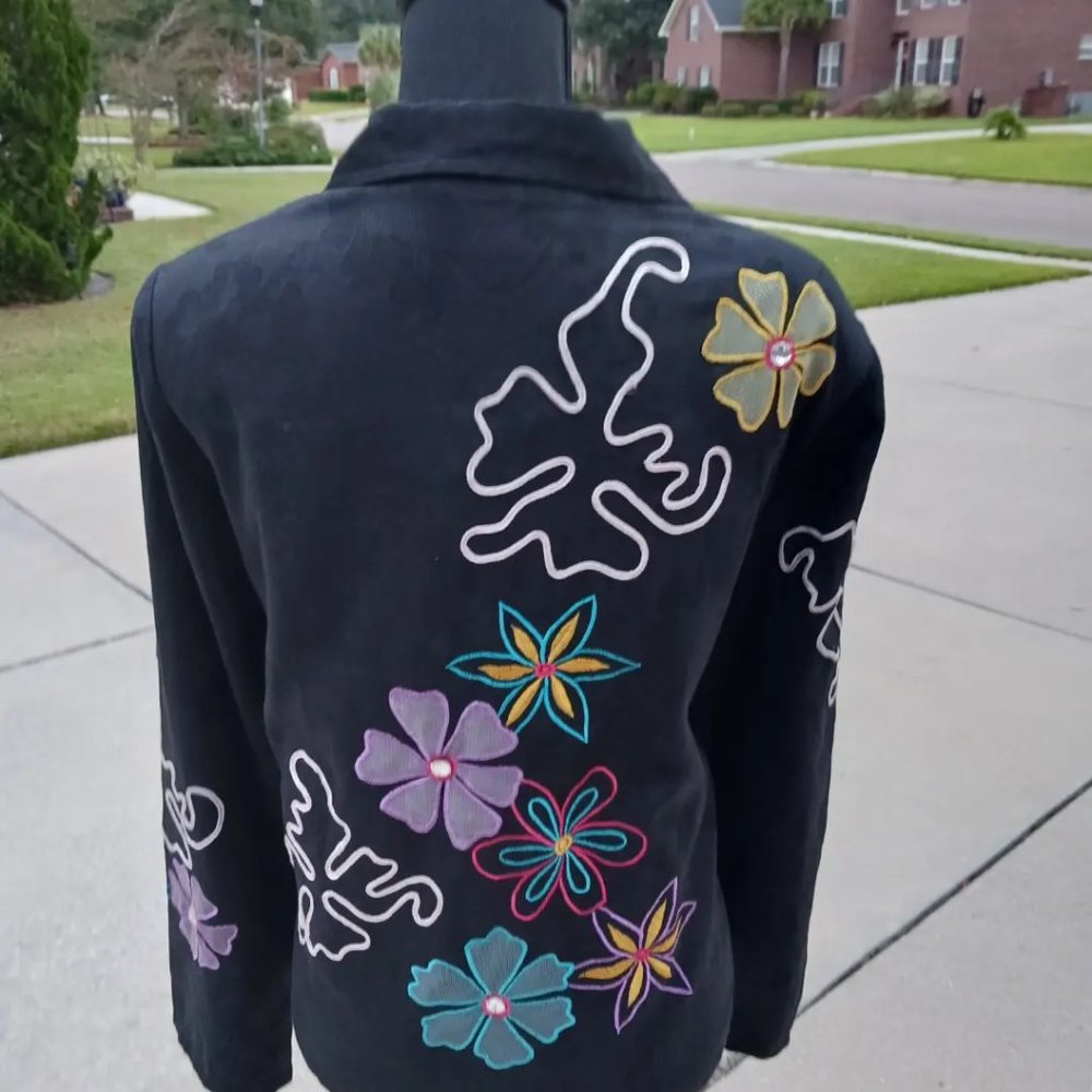 🔥SOLD🔥 Indigo Moon Floral Jacket w/ Gem Buttons - Picture 4 of 5